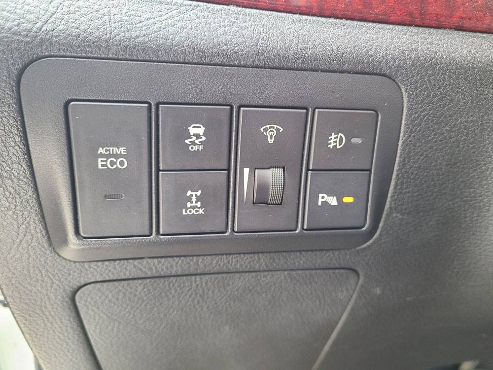 HYUNDAI SANTA FE 2011