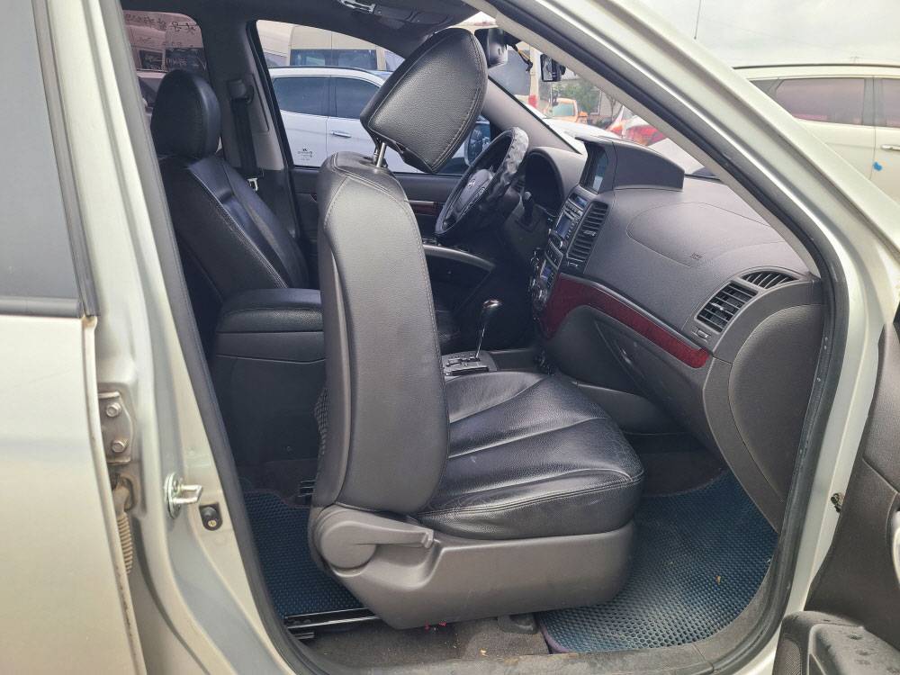 HYUNDAI SANTA FE 2011