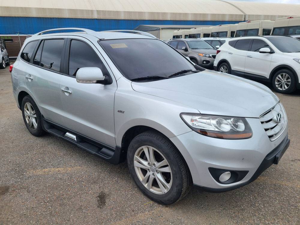 HYUNDAI SANTA FE 2011