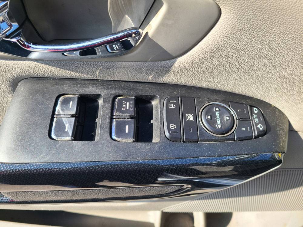 KIA CARNIVAL 2018