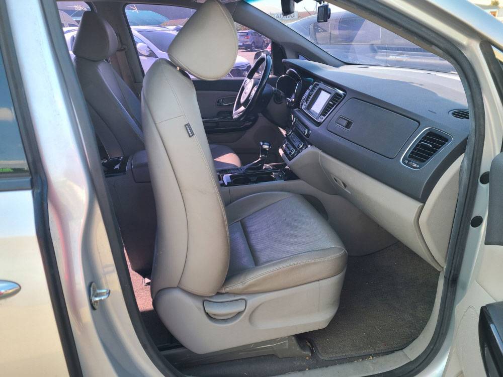 KIA CARNIVAL 2018