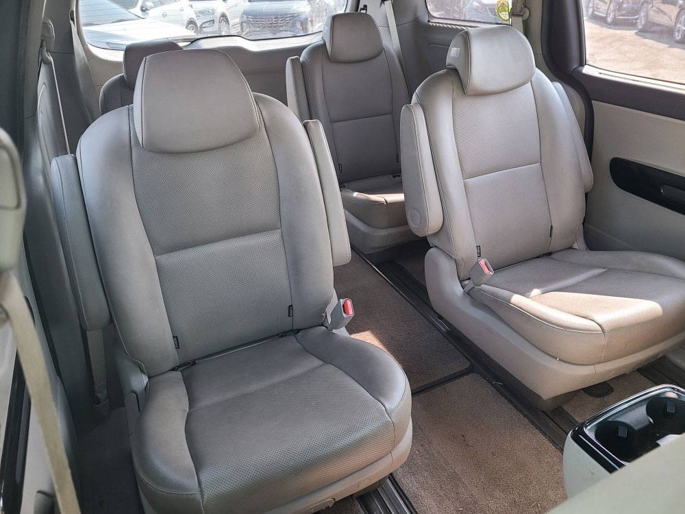 KIA CARNIVAL 2018