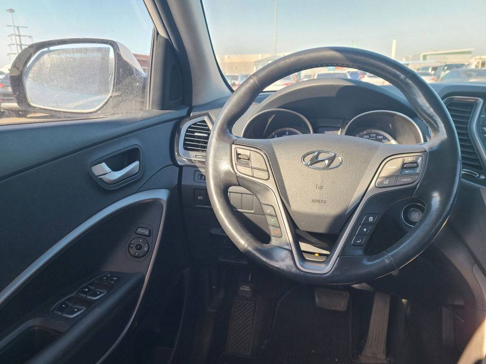 HYUNDAI SANTA FE 2015