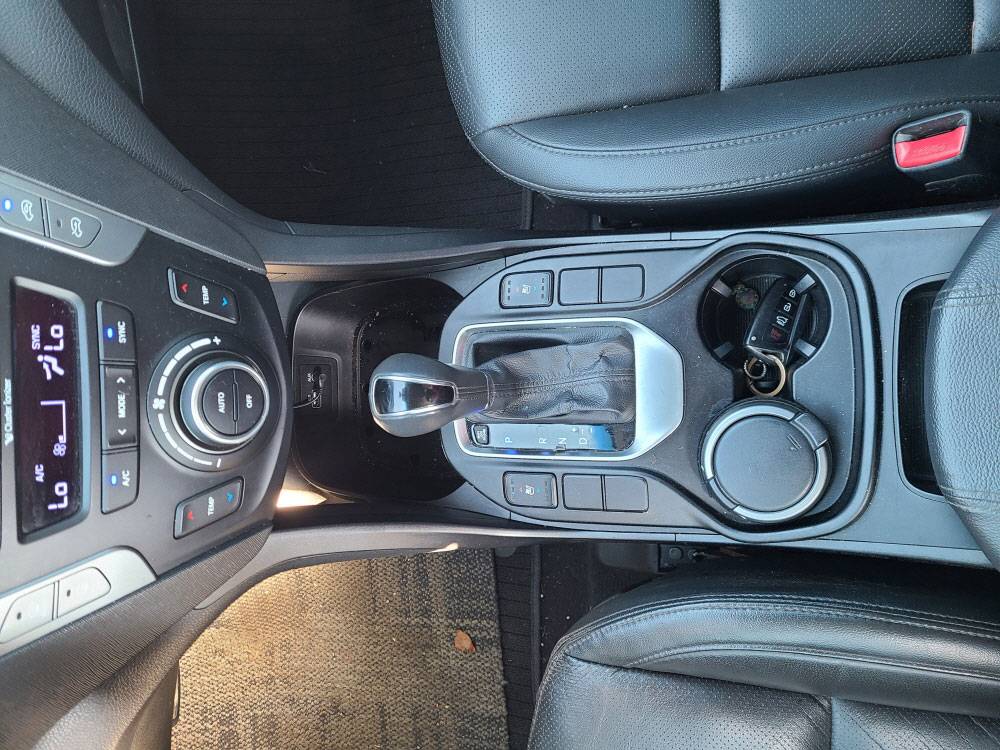 HYUNDAI SANTA FE 2016