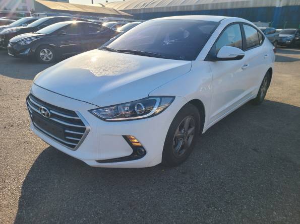 HYUNDAI AVANTE 2016