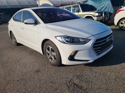 HYUNDAI AVANTE 2016