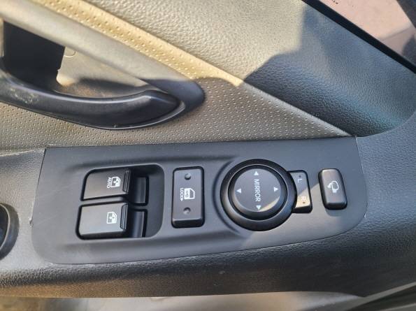 HYUNDAI GRAND STAREX 2019