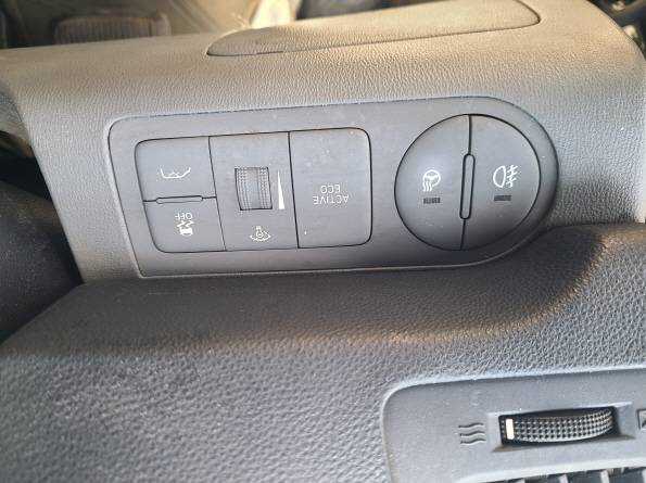 HYUNDAI GRAND STAREX 2019