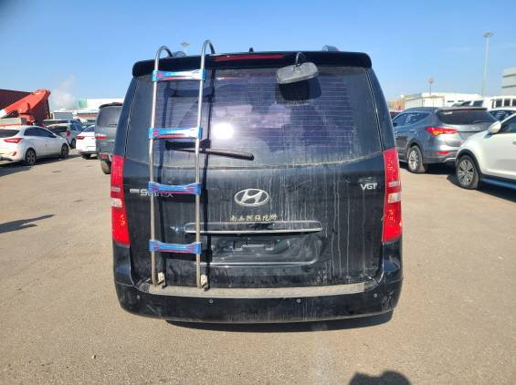 HYUNDAI GRAND STAREX 2019