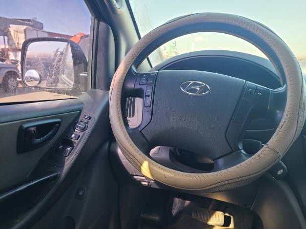 HYUNDAI GRAND STAREX 2019