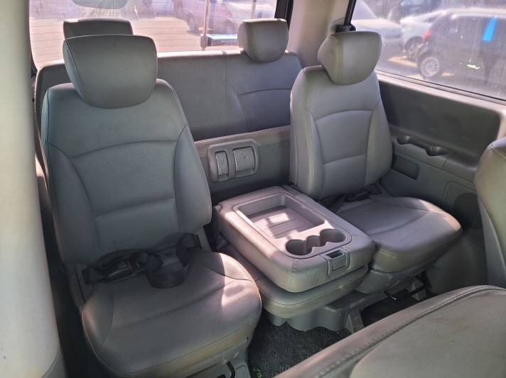 HYUNDAI GRAND STAREX 2019