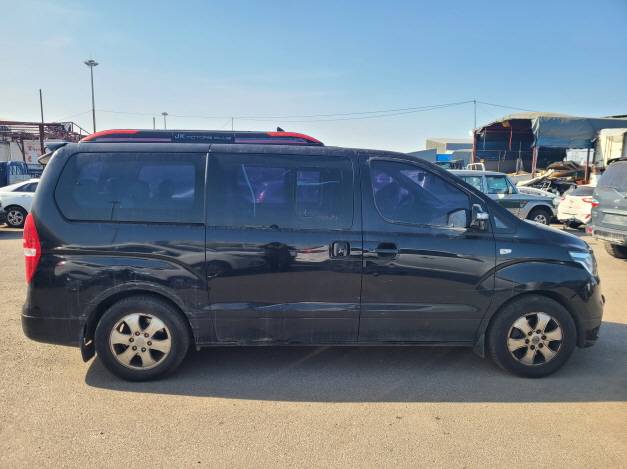 HYUNDAI GRAND STAREX 2019