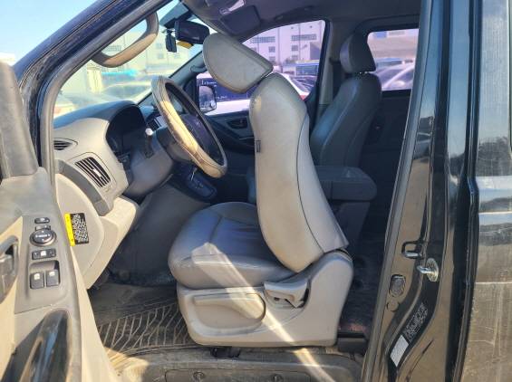 HYUNDAI GRAND STAREX 2019