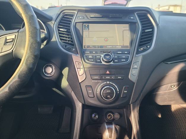 HYUNDAI SANTA FE 2015