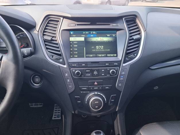 HYUNDAI SANTA FE 2015