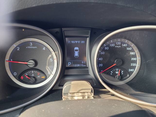 HYUNDAI SANTA FE 2015