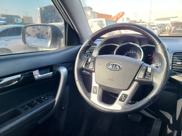 KIA SORENTO 2011