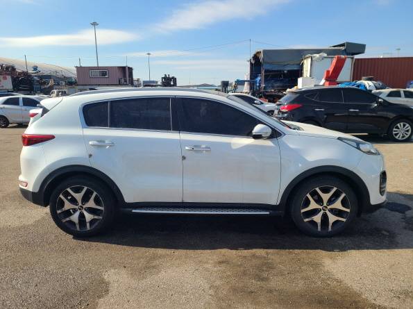 KIA SPORTAGE 2016
