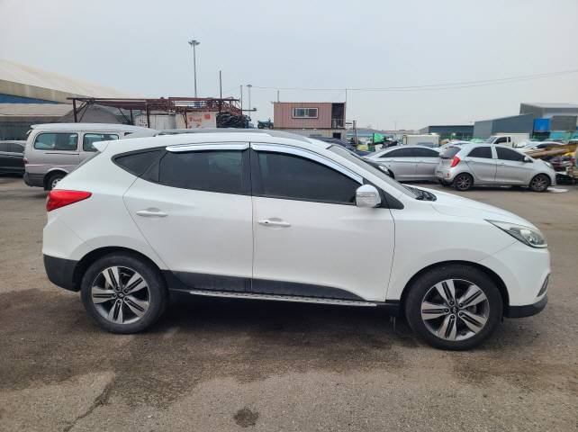 HYUNDAI TUCSON 2015