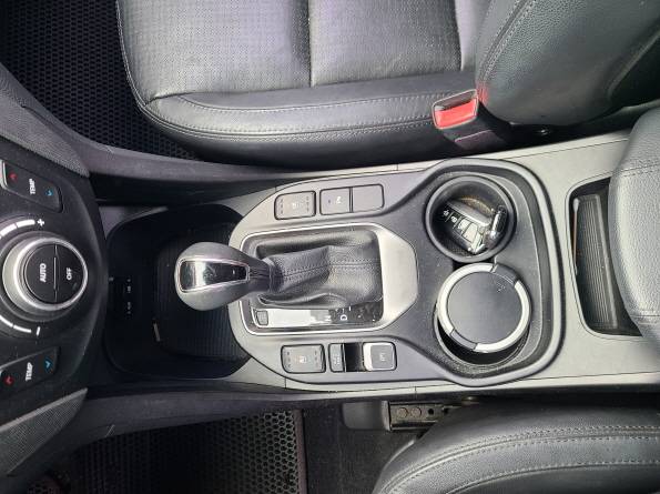 HYUNDAI SANTA FE 2013