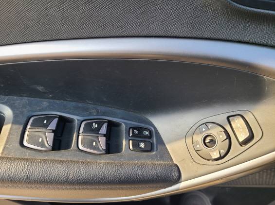 HYUNDAI  SANTAFE 2013