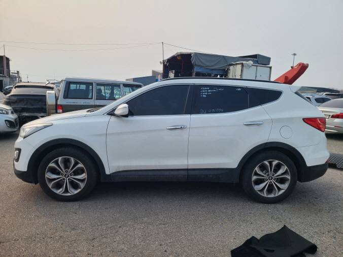 HYUNDAI SANTAFE 2013