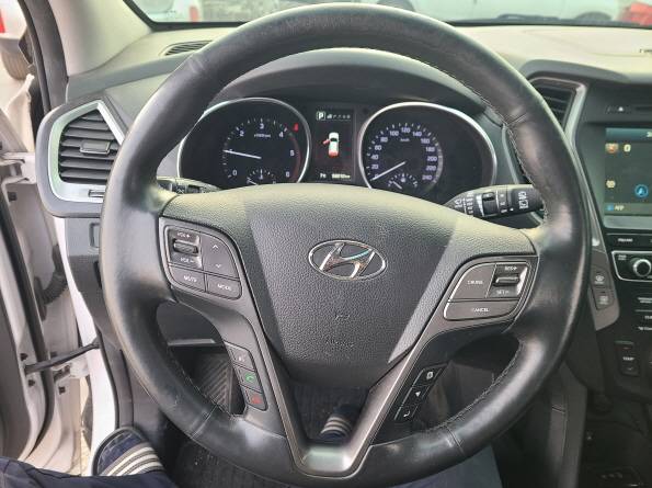 HYUNDAI SANTAFE 2016