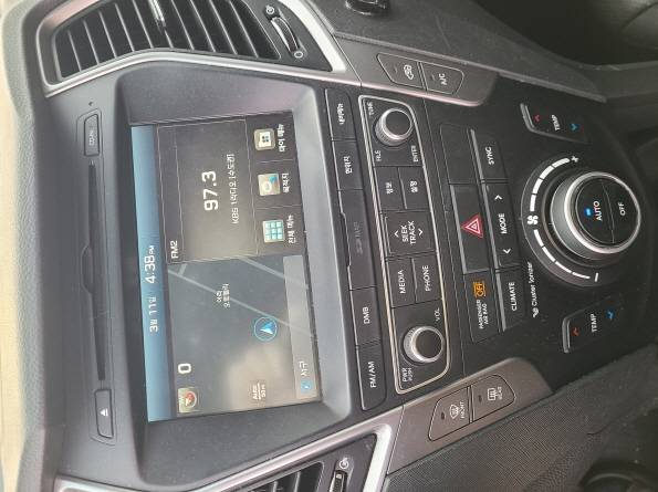 HYUNDAI SANTAFE 2016