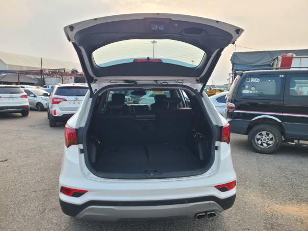 HYUNDAI SANTAFE 2016