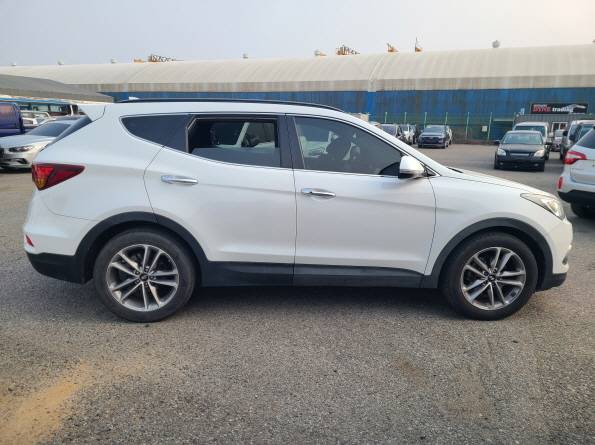 HYUNDAI SANTAFE 2016