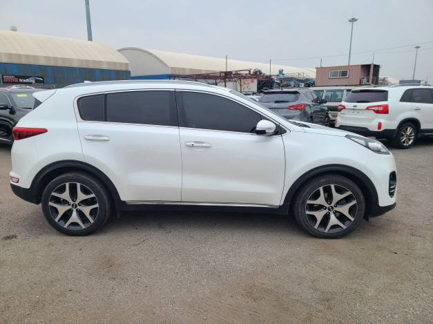KIA SPORTAGE 2018
