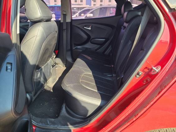 HYUNDAI TUCSON 2015
